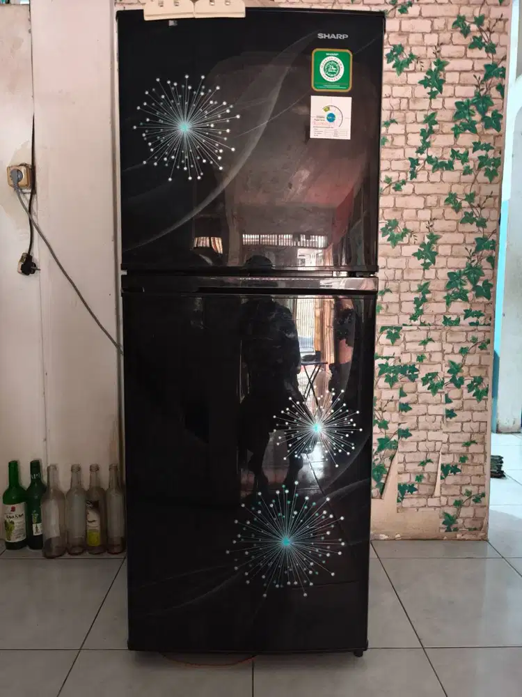 Kulkas Sharp 2 Pintu SJ-237 205L - Mulus, Normal, Belum Pernah Servis