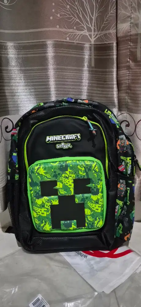 Tas Sekolah Anak Smiggle Senior Backpack 3D + Lunch Box Trio Minecraft