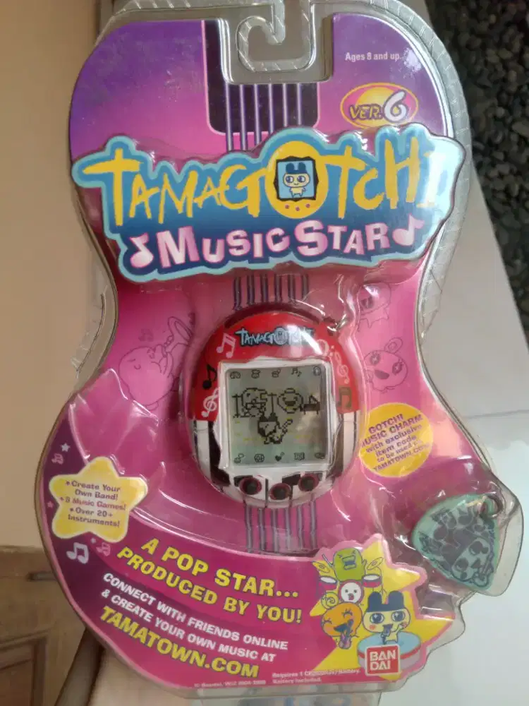 Tamagotchi Connection V6 Music Star (discontinued) Mametchi Pick (CIB)