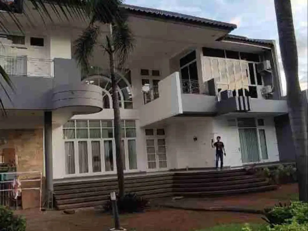 mewah berkelas lokasi strategis di Cikini , Menteng jakarta pusat