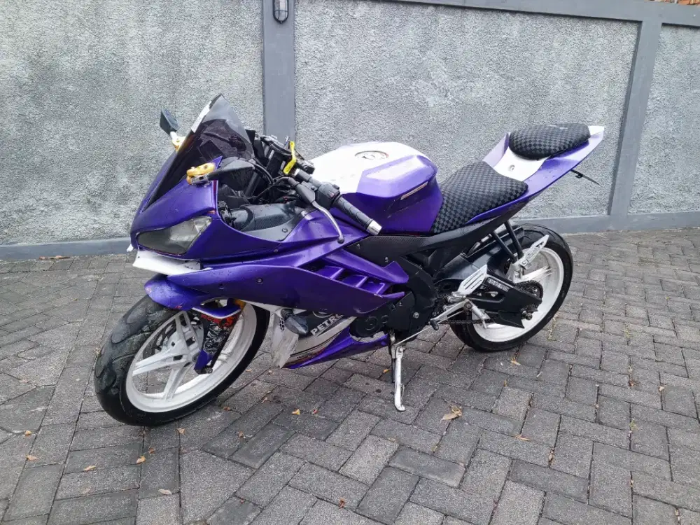 YAMAHA R15 2015 SURAT LENGKAP NORMAL MURAH JOSS