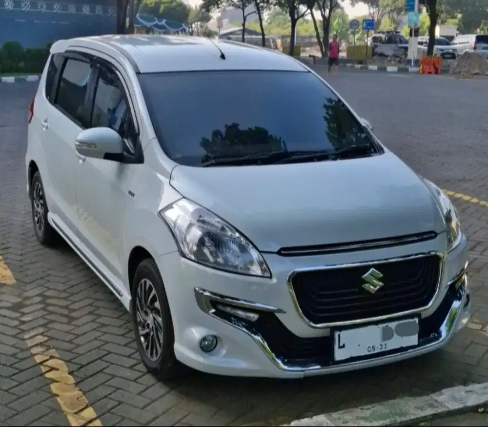 Ertiga Dreza AT 2016