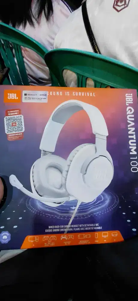 JBL QUANTUM 100