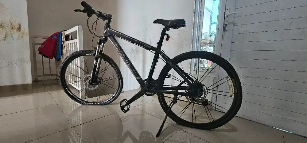 Pacific 900 MTB Shimano – Preloved