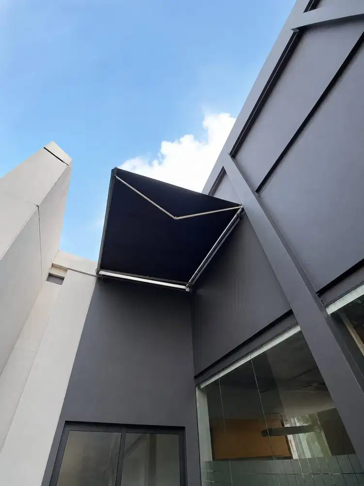 Awning Modern untuk Rumah, Kafe, dan Ruko