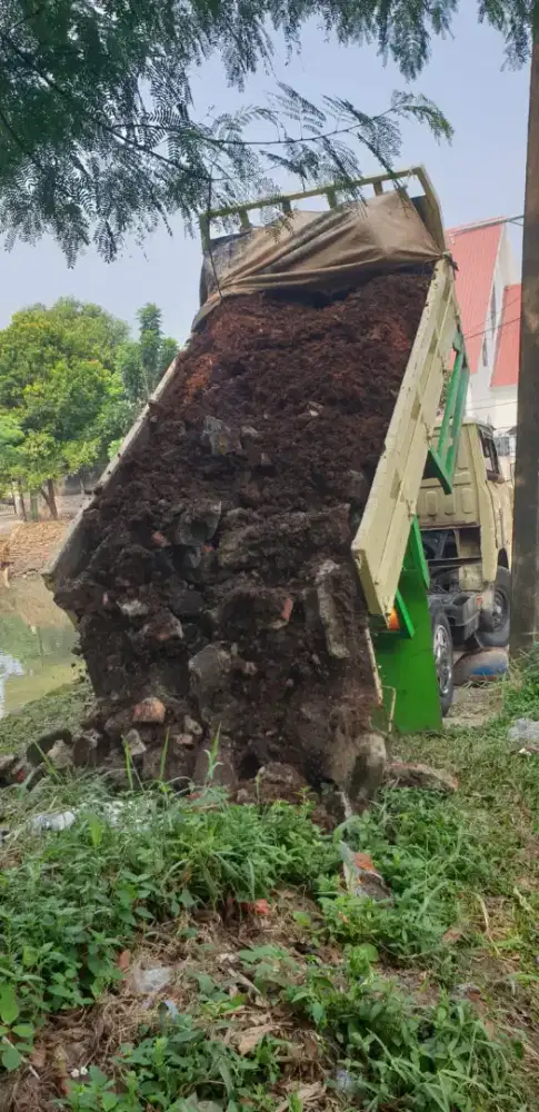 Jasa buang puing dan angkutan sampah proyek