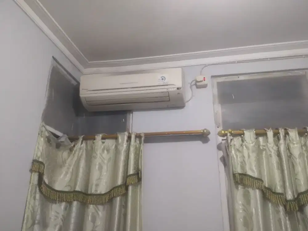 AC BEKAS DAIKIN 1/2 PK