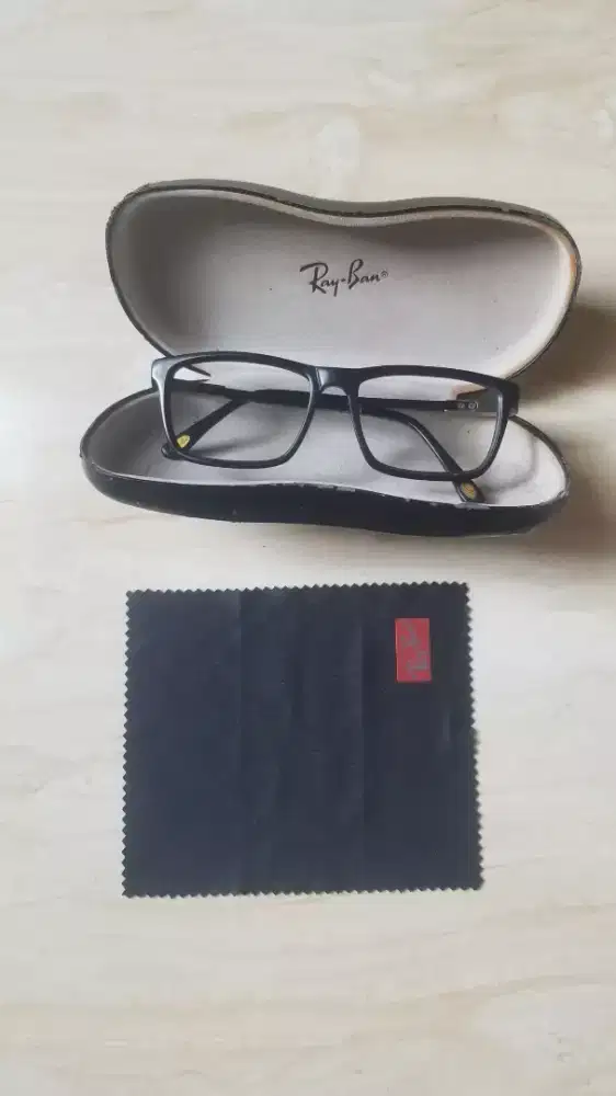 Kacamata rayban original