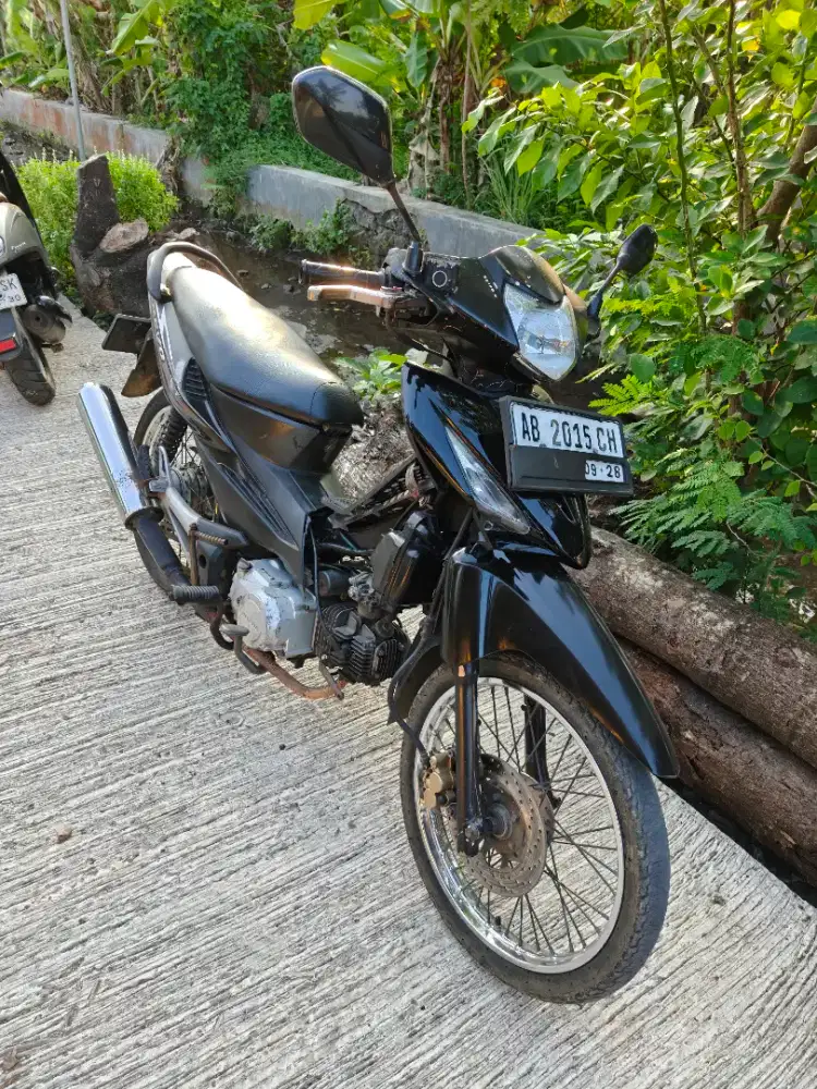 Revo THN 2008 plat AB kota