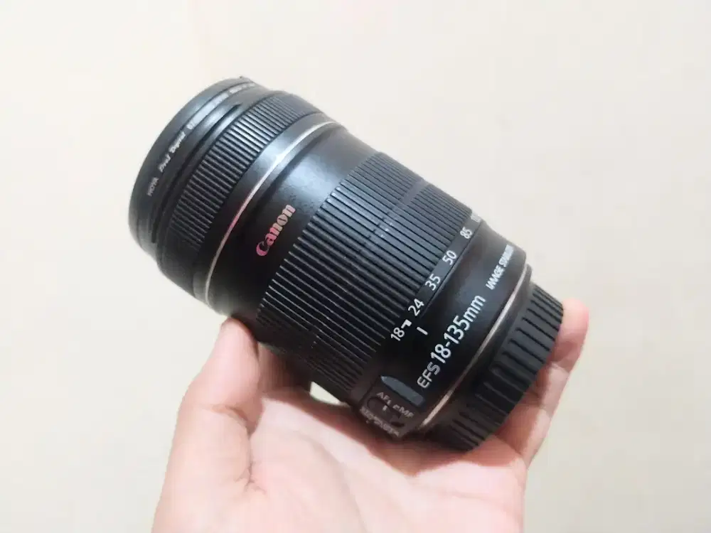 Lensa Canon 18-135 is mulus