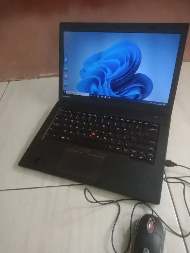 Lenovo thinkpad L450 i3-5200U gen5 8gb/128gb batre super awet