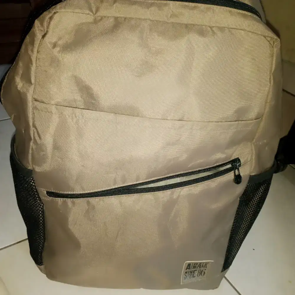 Jual tas ransel bisa buat kerja dan isi pakean