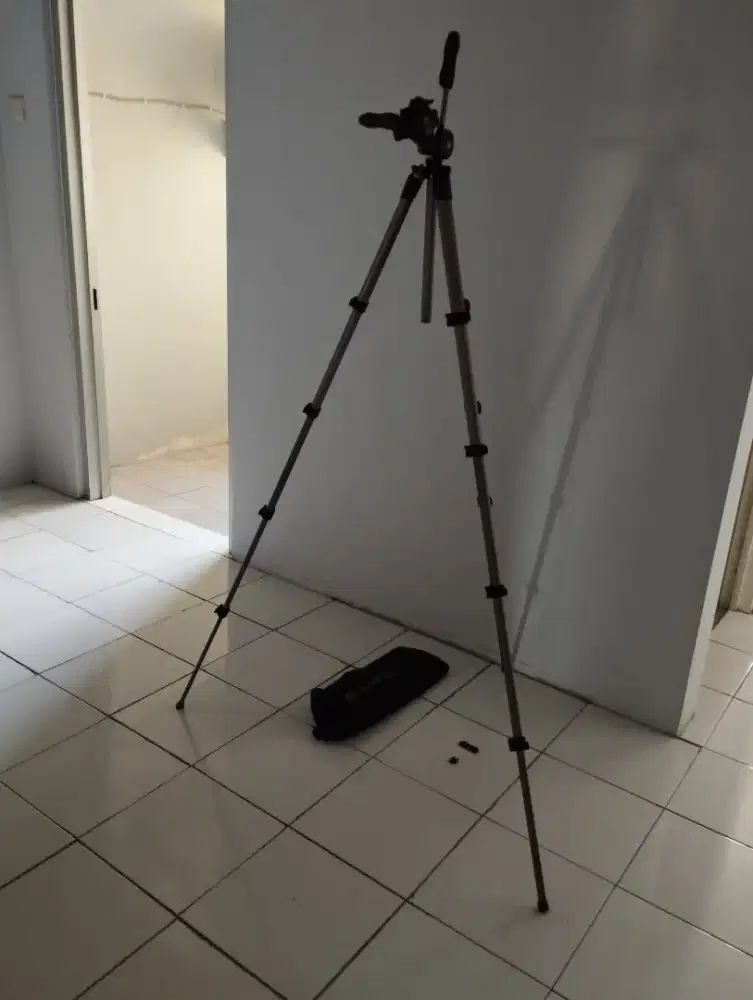 Manfrotto Tripod