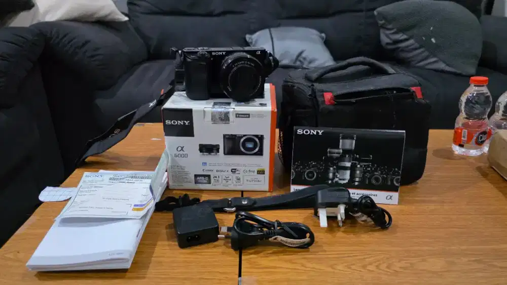 WTS Sony A6000 + Lens Kit + SD Card 32GB