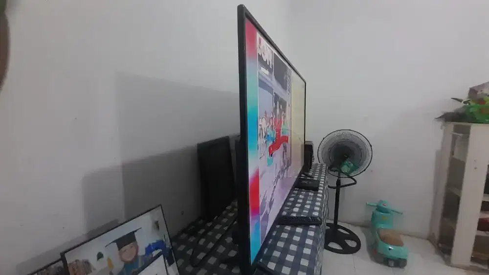LED TV 50 inch cakep