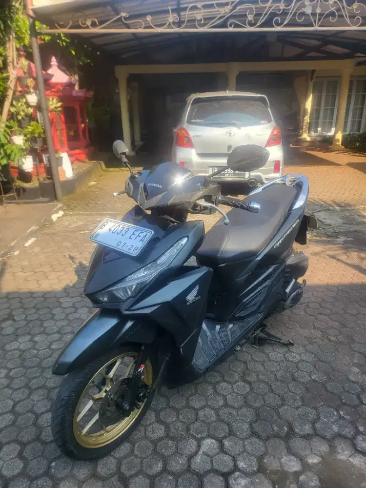 Honda Vario 150 LED Old 2018 Hitam Surat Lengkap