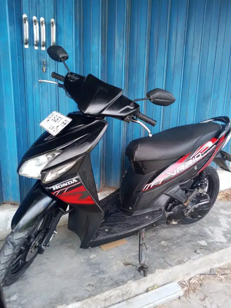 VARIO karbu 110cc tahun 2009