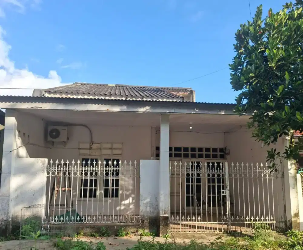 Jual Rumah Watansoppeng, tengah kota.