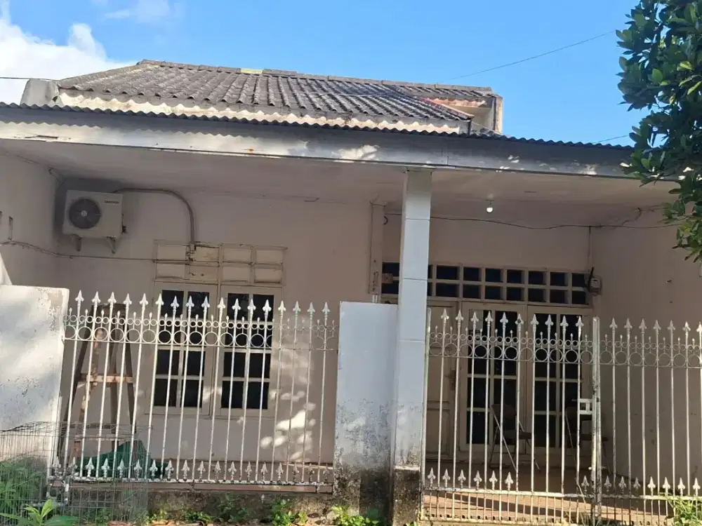 Jual Rumah Watansoppeng, tengah kota.