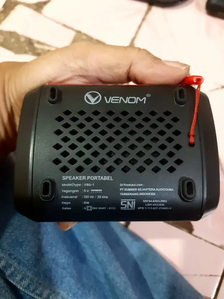Speaker bluetooth merek venom, kecil2 cabe rawit