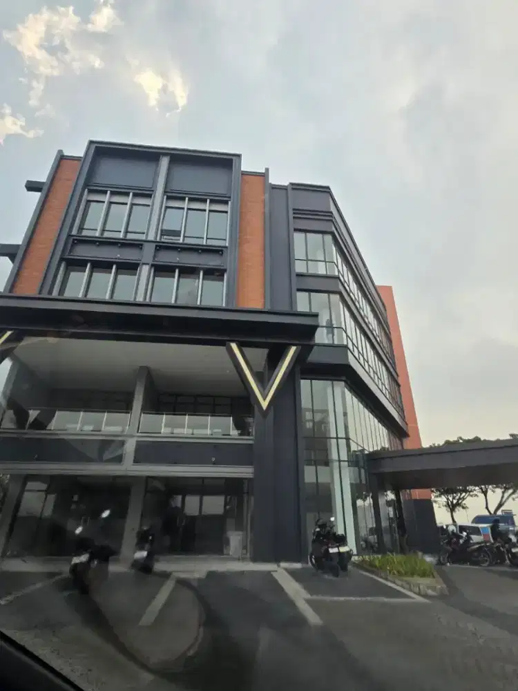 Ruko Baru 4 Lantai Hadap Jalan Raya Utama Gading Serpong