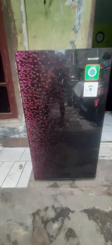 kulkas Mini Sharp GRATIS ANTAR