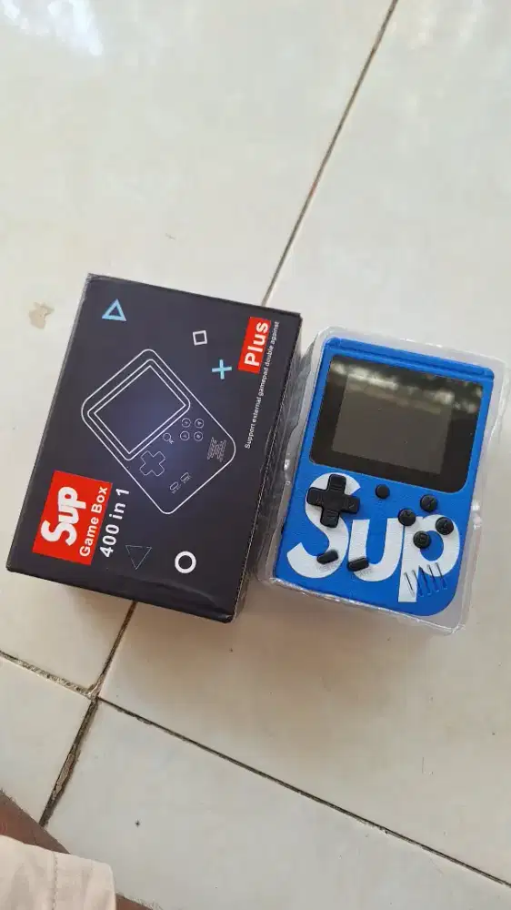 Game boy console portable
