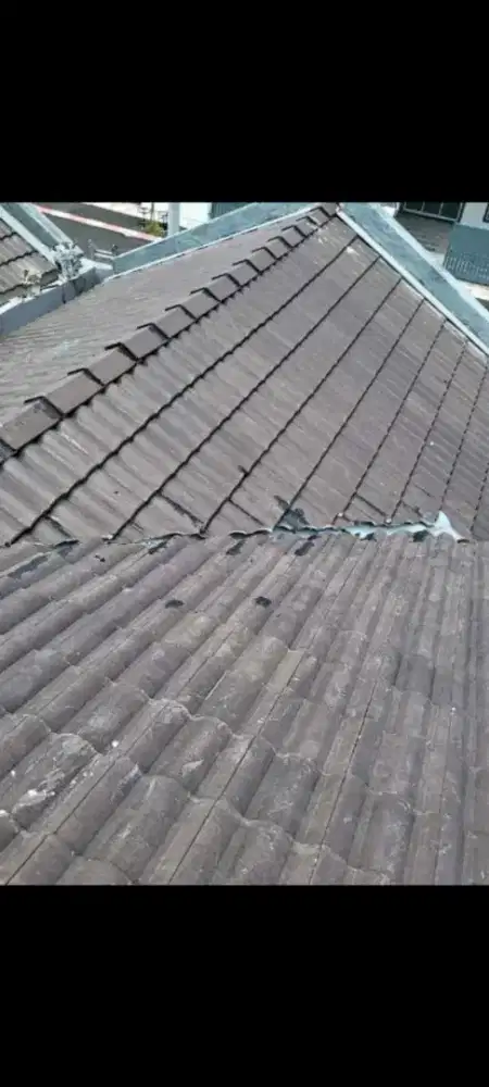 Tukang Atap bocor, plafon rembes, Talang air, tukang renovasi dll