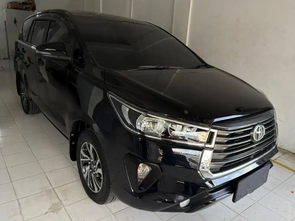 Innova 2.4 G Diesel Automatic 2023 Hitam