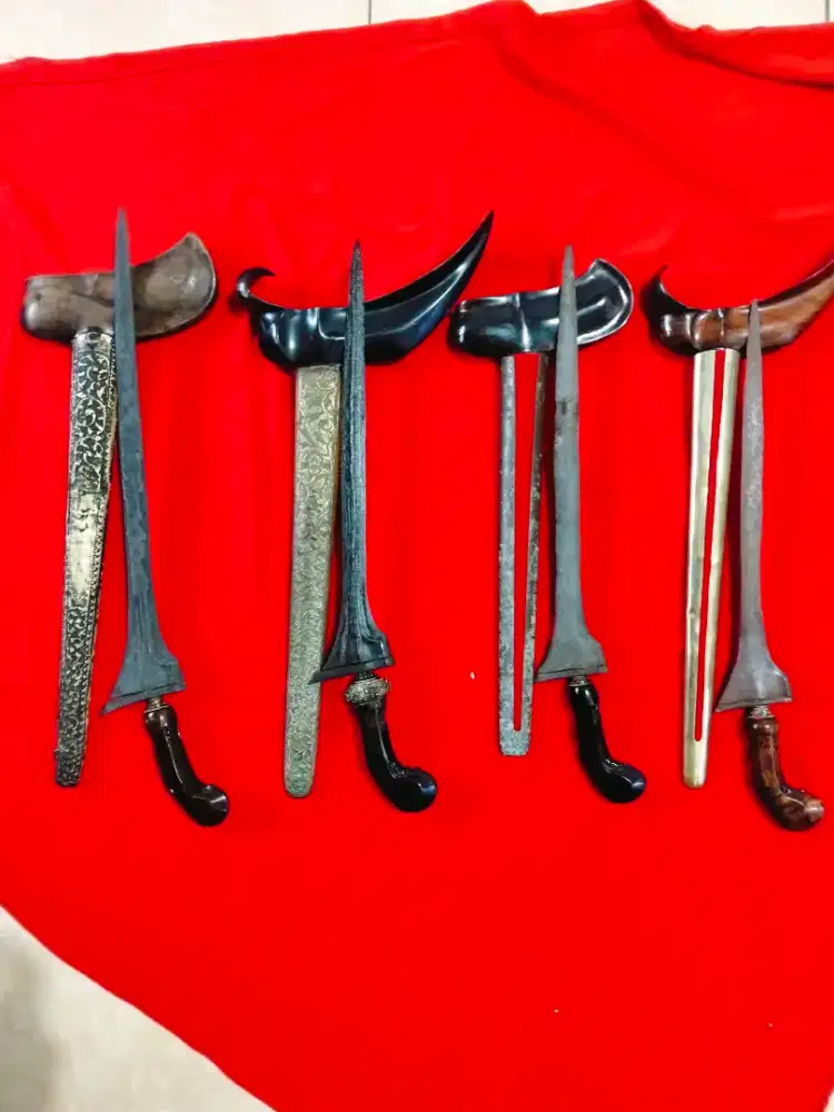 Keris 4 pilar original sepuh