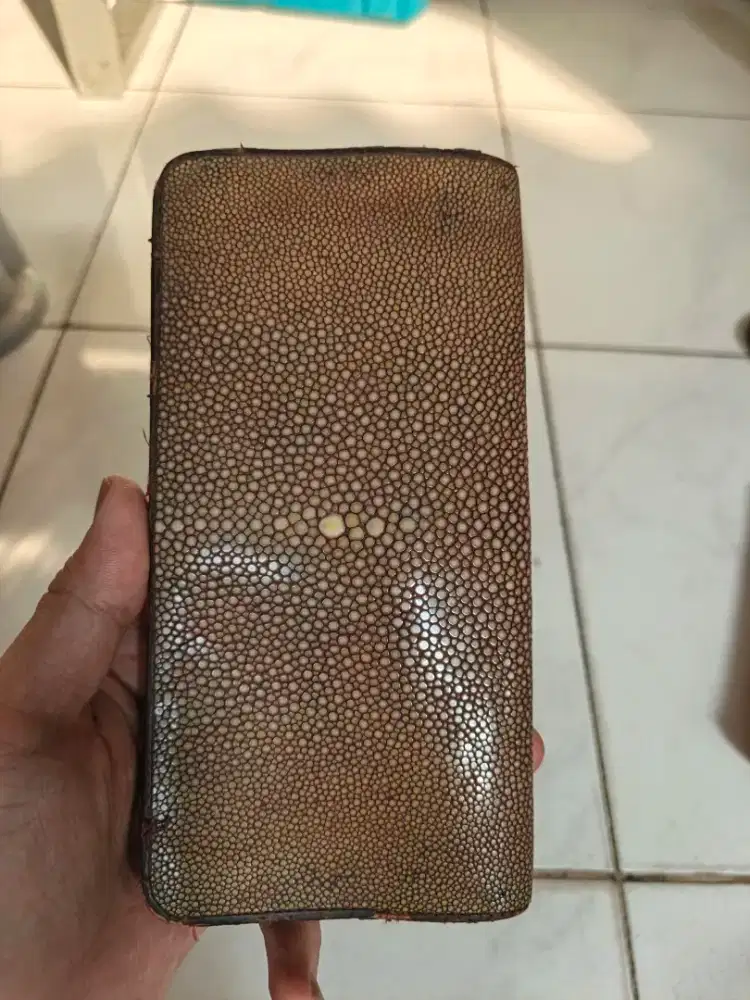 Dompet pria limited edition dari kulit pari dan sapi asli