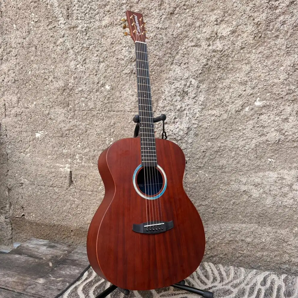 Gitar Akustik Tanglewood TE 3 BL Solid Mahony (Second Like NEW- Nego)
