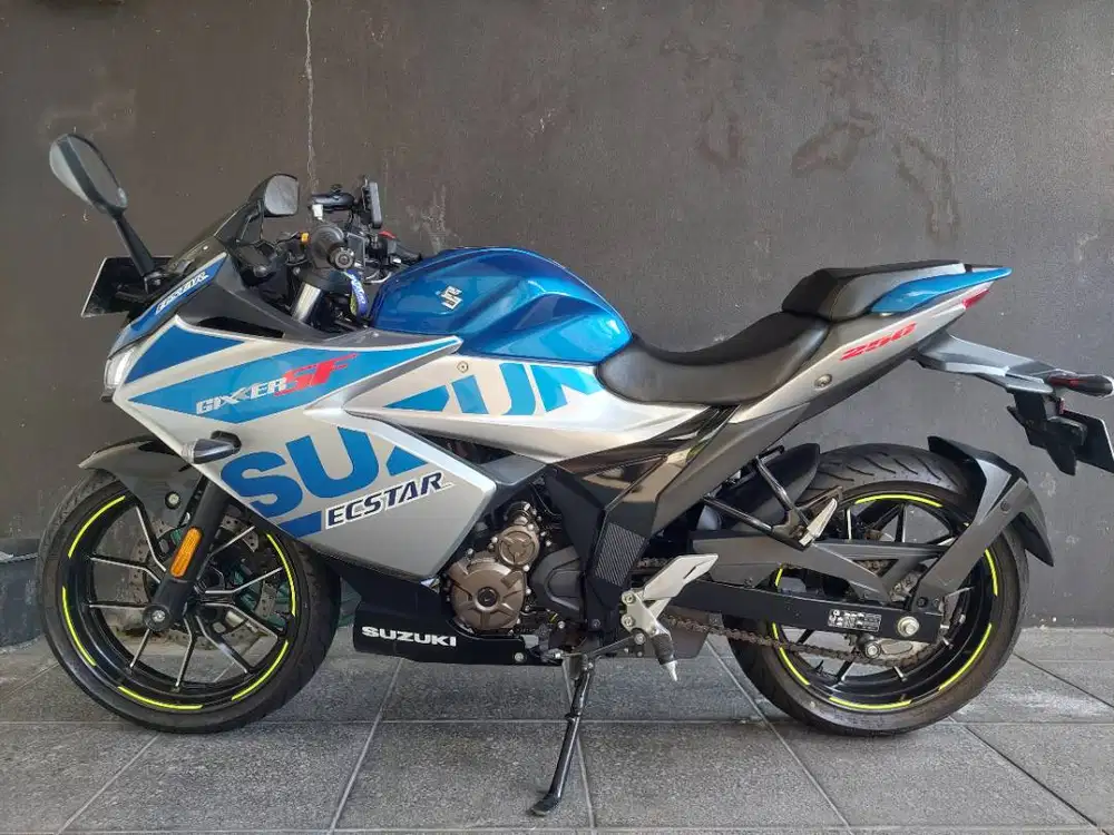 Suzuki Gixxer SF 250 cc Sport Fairing Unit Langka