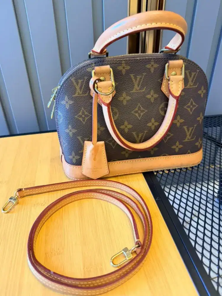 Preloved tas LV bb alma authentic