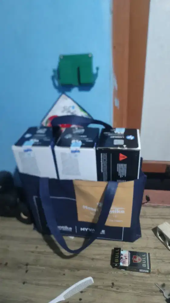 Menampung cartridge baru dan bekas