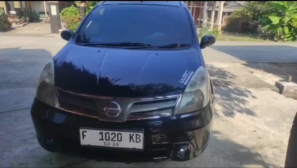 Grand livina Matic 2013 plat F pajak jalan