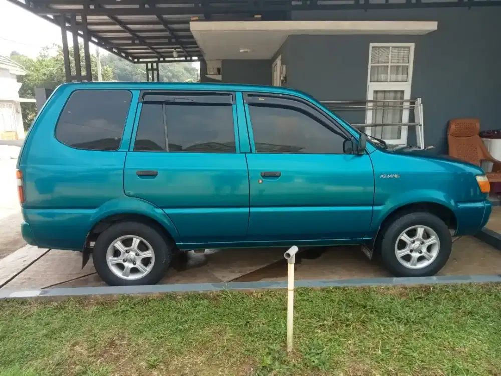Toyota Kijang Kapsul SSX Th 1997