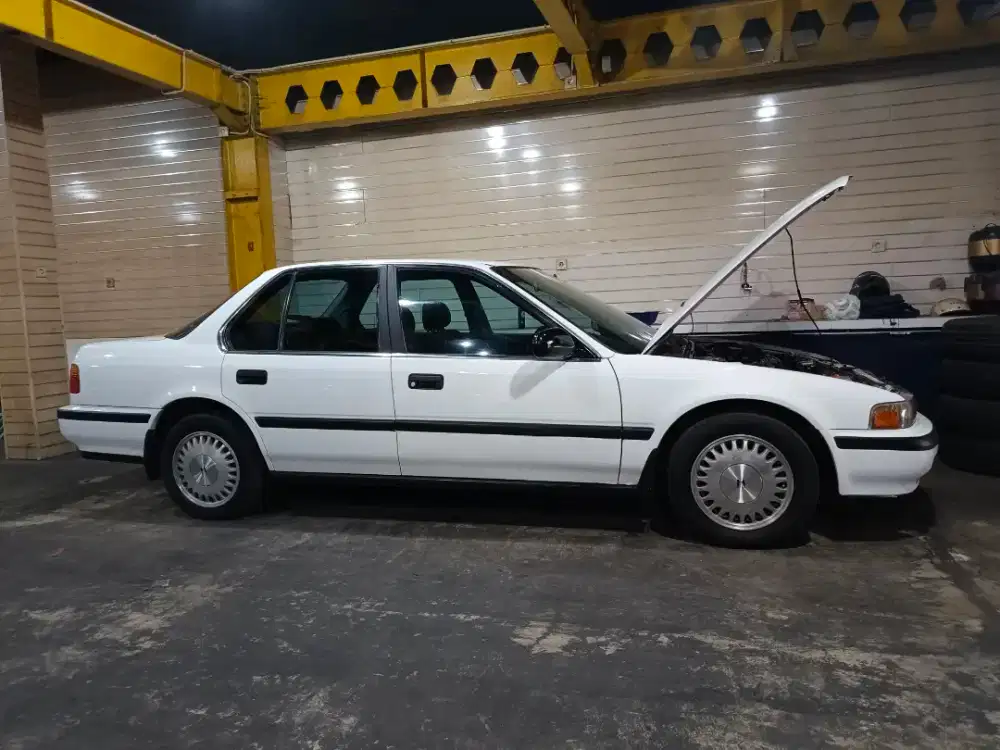 Honda Accord Maestro 4WS AT (CBU)