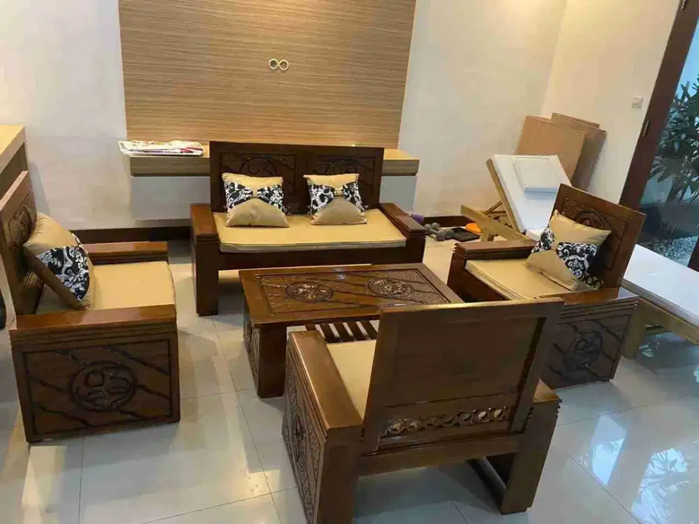 RUMAH SEMI VILA WITH POOL TUKAD BALIAN RENON DENPASAR