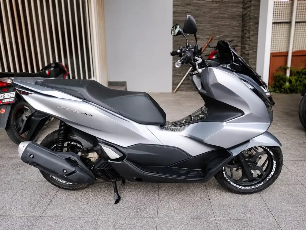 Honda PCX 160 CBS 2024 Abu-abu | ODO 8 Ribu | Istimewa | Siap Pakai
