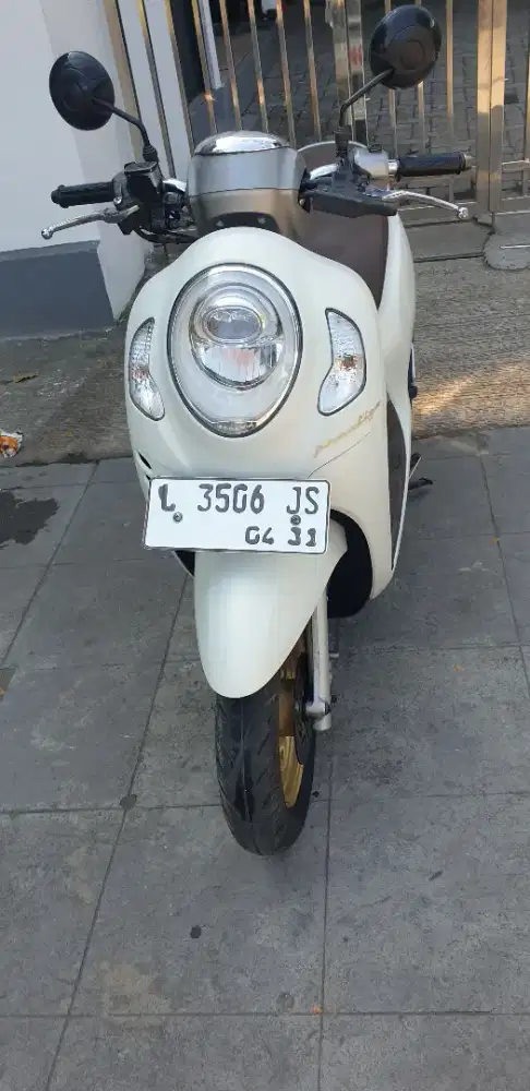 Scoopy Prestige th 2021 mulus pjk baru 04-2027 plat 2031