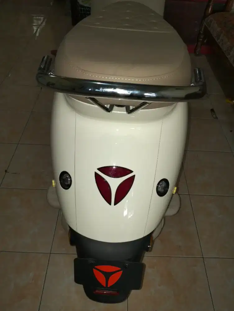 Dijual sepeda listrik meek yadea Mia