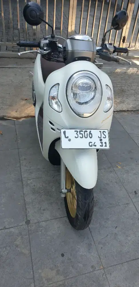 Scoopy Prestige th 2021 mulus pool pjk baru 04-2027 plat 2031