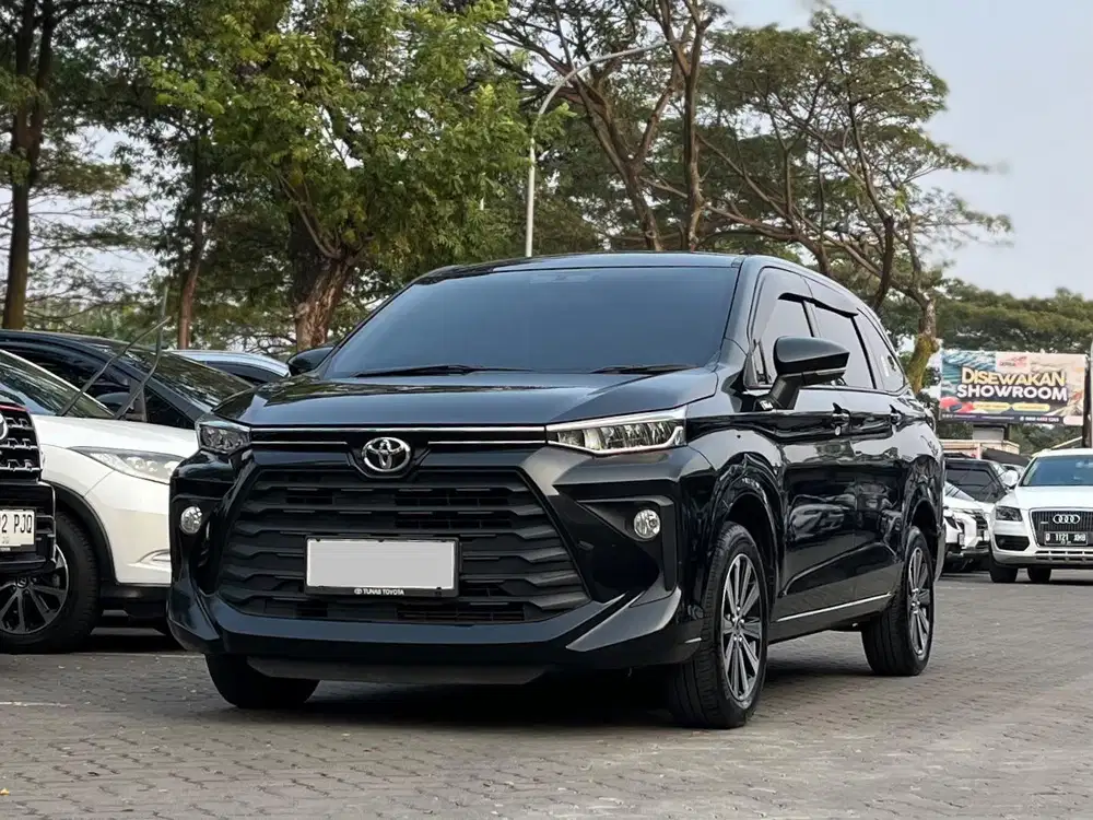 TOYOTA AVANZA G 1.5 AT MATIC 2024 HITAM KM 17RIBU