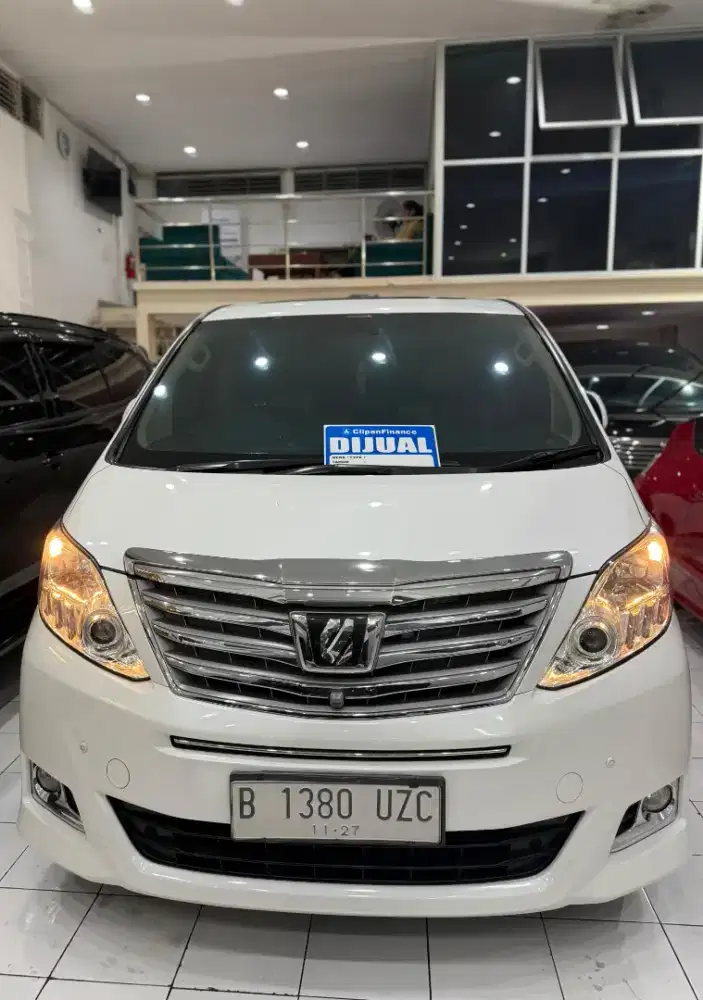 Alphard Antiq 2012