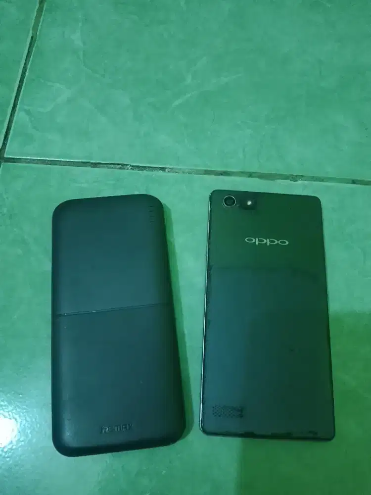 Dijual cepat Hp Oppo Neo 7/A33w hitam plus power bank 10000 mAh