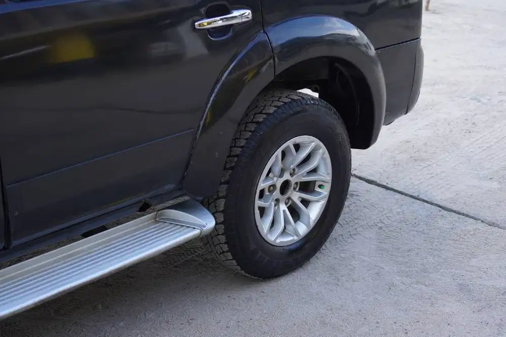 FORD EVEREST 2013 DIESEL MANUAL 4X4 (PAJAK DAN KALENG PANJANG)