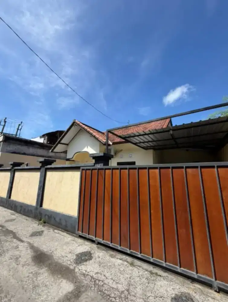 Jual rumah minimalist lantai 1 di Jl Pulau Moyo Pedungan Denpasar Bali