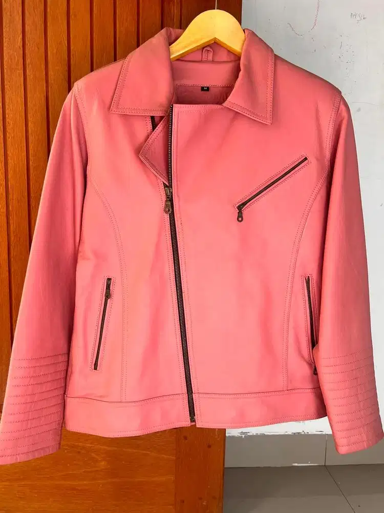 jaket kulit wanita pink