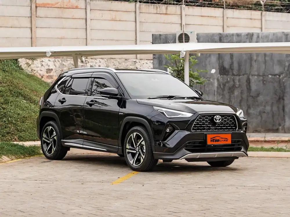 Low km 14ribu Toyota Yaris Cross GR TSS Hybrid at Tahun 2024
